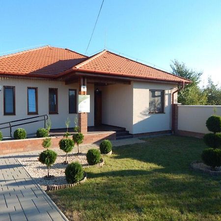 Szamos-Party Vendeghaz Hotel Olcsva Ngoại thất bức ảnh