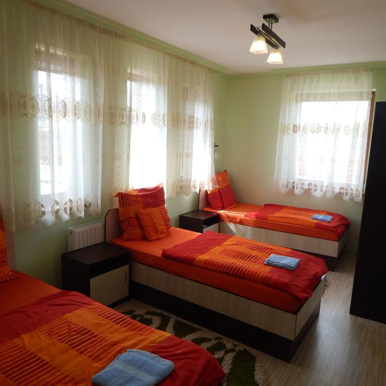 Szamos-Party Vendeghaz Hotel Olcsva Ngoại thất bức ảnh